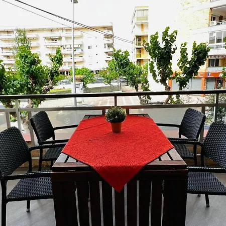 Beach Side Apartment, Appartement La Pineda